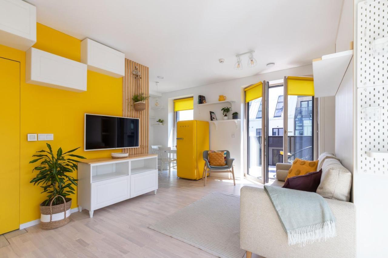 شقة Yellow Studio Paupys فيلنيوس المظهر الخارجي الصورة